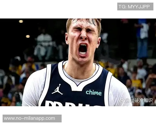 弗拉格转型小前锋表现出色场均数据全面超越控卫角色