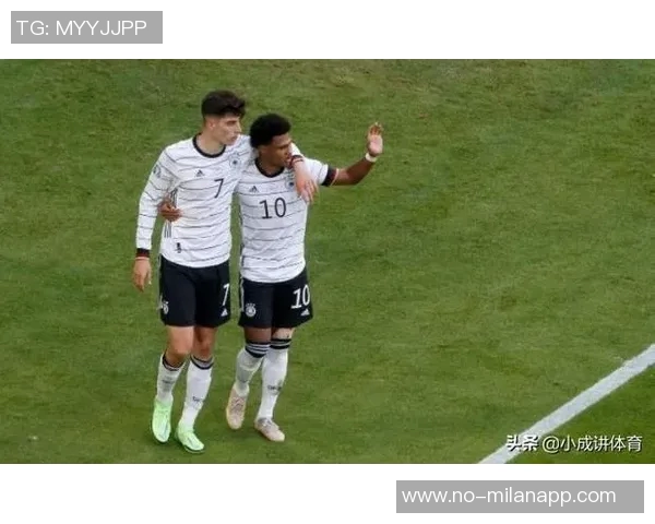 黎巴嫩球员解围失误送乌龙助攻萨尔多尔别克凌空抽射精彩破门