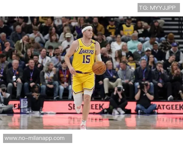 湖人管理层明确表示截止日前不进行大交易将优先保留里夫斯并保持灵活性